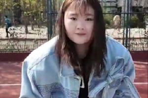 开云网站-刘禹彤晒日常随笔:左手捧花&右手控球 清明的思念也是与万物重逢