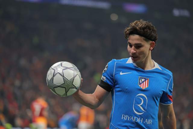 1-1！1亿天王低迷，小蜘蛛7场0球，马竞客场爆冷，恐无缘直通16强